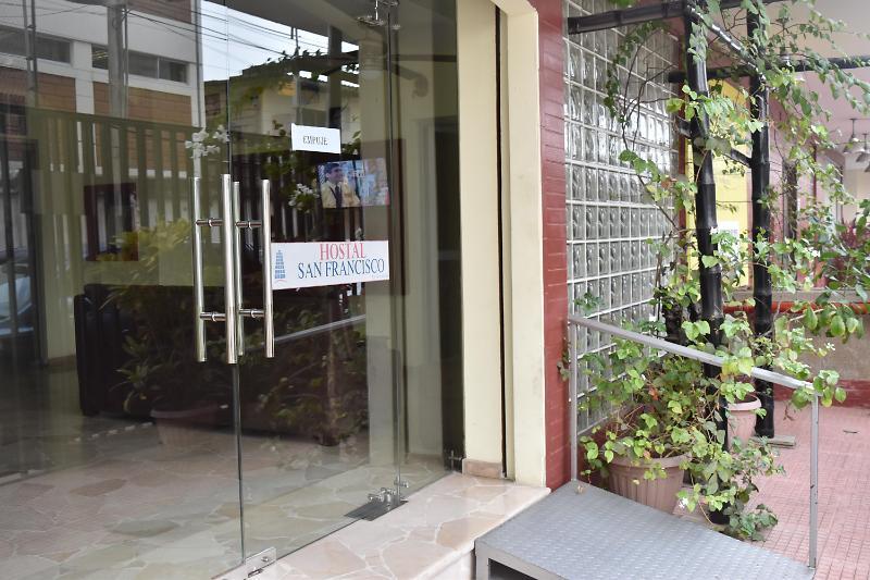 San Francisco Apart Hotel Guayaquil Exterior photo
