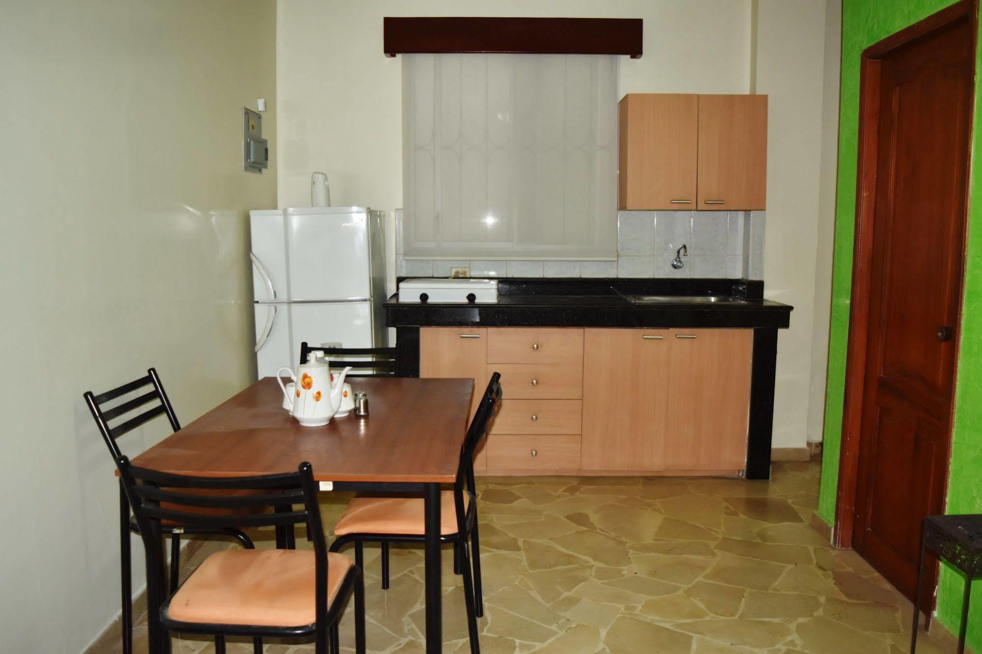 San Francisco Apart Hotel Guayaquil Exterior photo